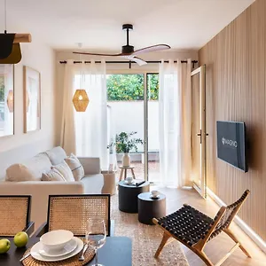  Apartment Magno Robles With Jacuzzi And Private Parking